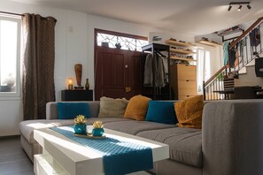 غرفة المعيشة