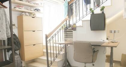 Room-modern Room Sea View in Villa With