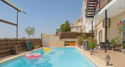 Room-modern Room Sea View in Villa With