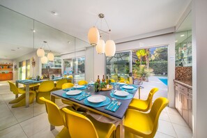 Dining - 30+ Stay! Amazing Reviews/Backyard W/Pool, Hot Tub (Palm Springs)