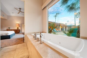 4 bedrooms, desk, iron/ironing board, free WiFi - 30+ Stay! Amazing Reviews/Backyard W/Pool, Hot Tub (Palm Springs)