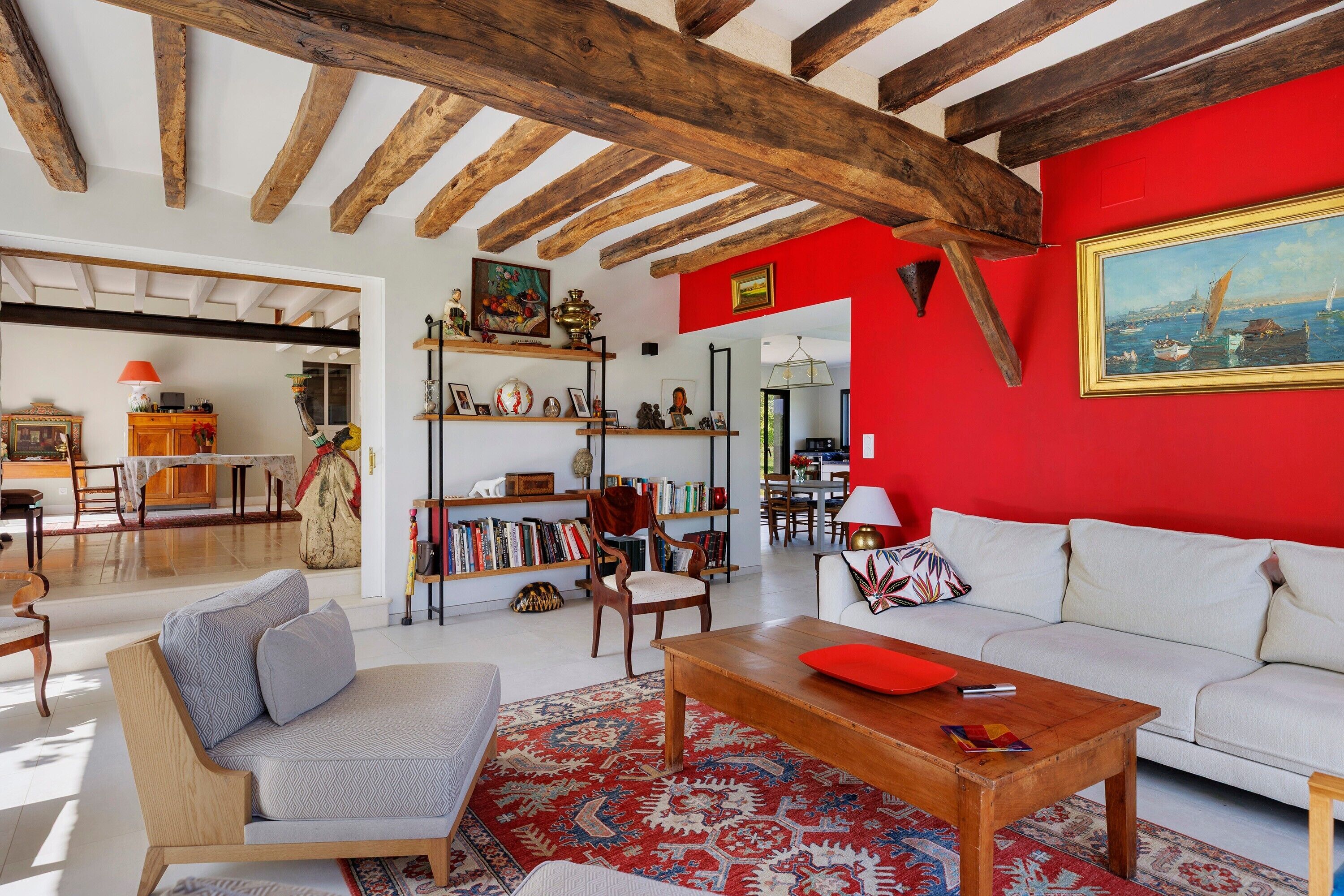 TV, fireplace, stereo