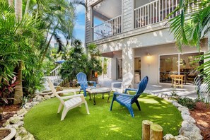 Terrace/patio - Ilha Bella-Private pool in Holmes Beach (Holmes Beach)