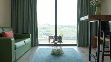 Comfort House, 1 Double Bed with Sofa bed, Balcony, Garden View | Living area