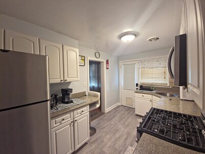 Beautiful 3-Bedroom Towson Townhouse – Safe, Quiet, and Close to Everything!