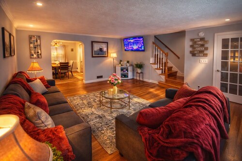 Beautiful 3-Bedroom Towson Townhouse – Safe, Quiet, and Close to Everything!