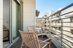 Property grounds - Modern Eilat Escape with Heated Pool (Eilat)