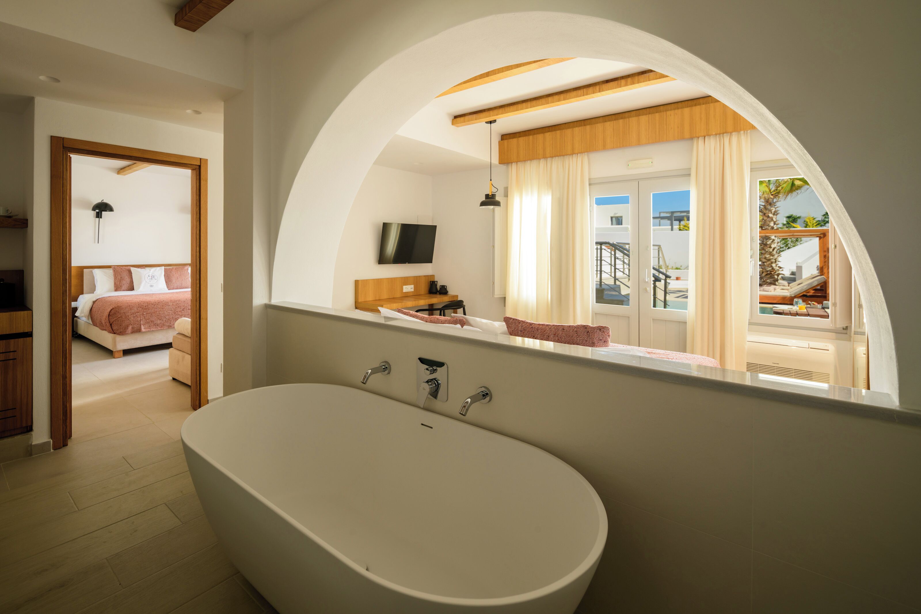 Safrani Two-Bedroom Suite with Private Pool | Sengetøy av topp kvalitet, blendingsgardiner og lydisolert