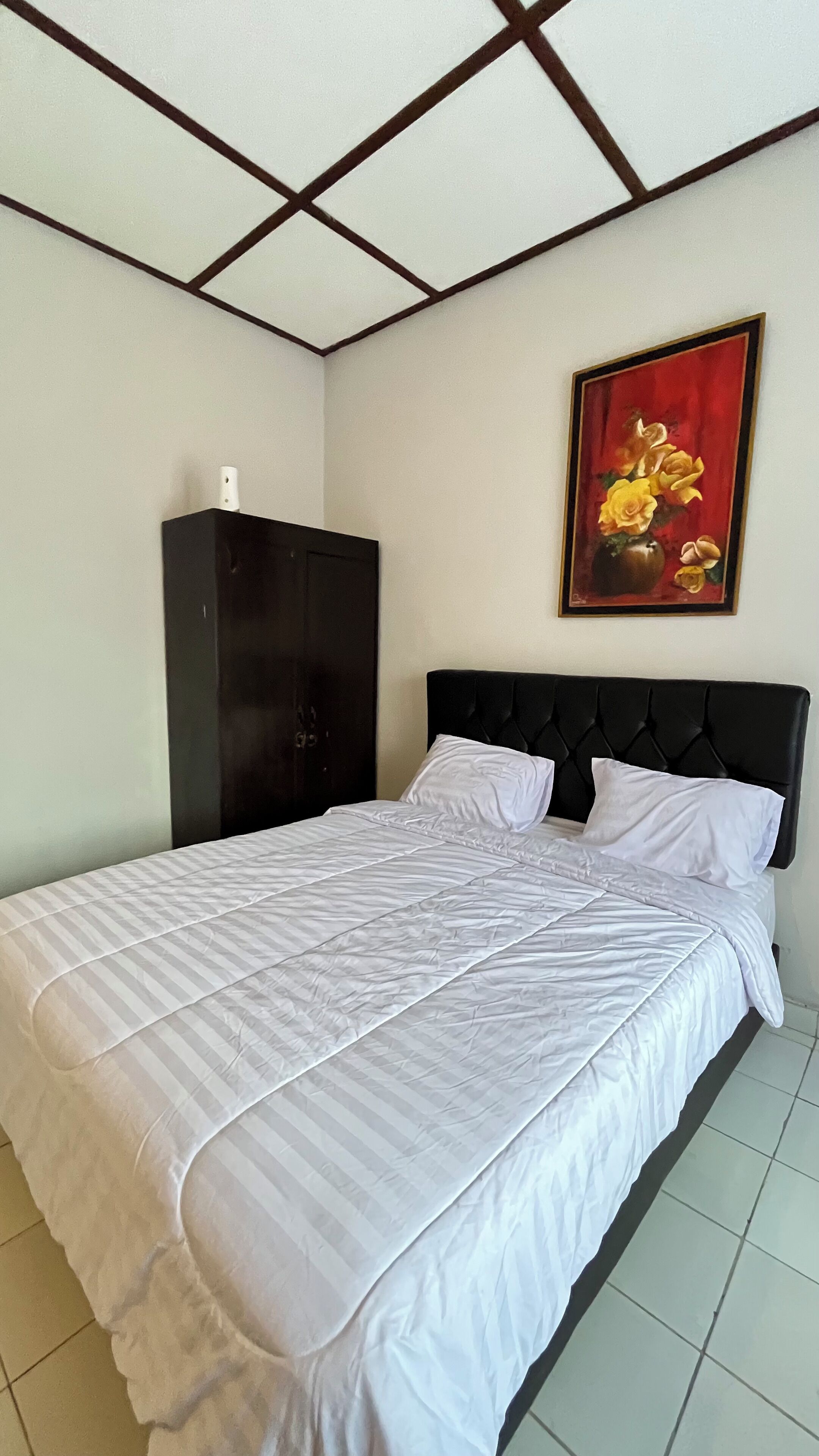 Standard House | Free WiFi