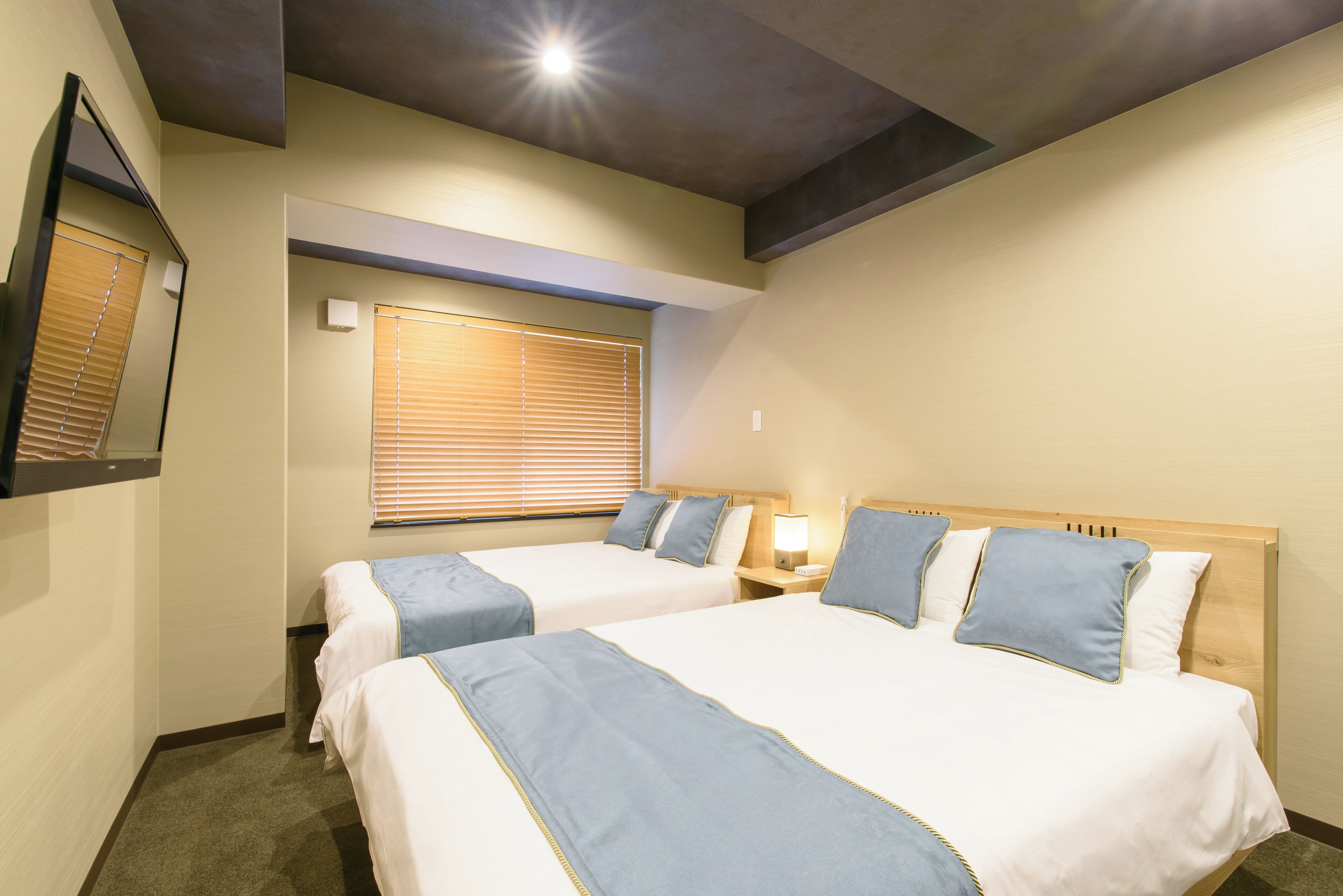 Superior Twin Room, 2 Double Beds, Private Bathroom | Free WiFi
