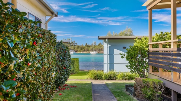 Property grounds - Anglesea Family Bungalow by Book Jervis Bay (Huskisson)