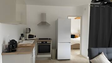 Fer et planche Ă repasser, Wi-Fi, draps fournis