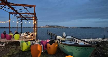 Unique Stay – Renovated Fisherman’s Cabin by the Thau Lagoon