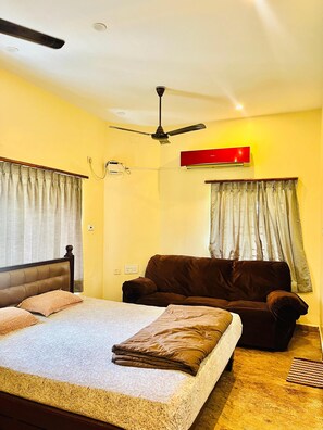 مكتب وواي فاي مجانًا