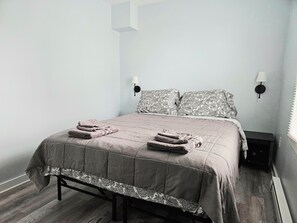 1 habitación, tabla de planchar con plancha, wifi y ropa de cama