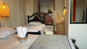 Standard Triple Room, Balcony, City View