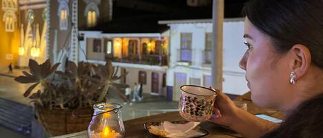 Chambre Familiale, balcon, vue ville | Vue depuis le balcon