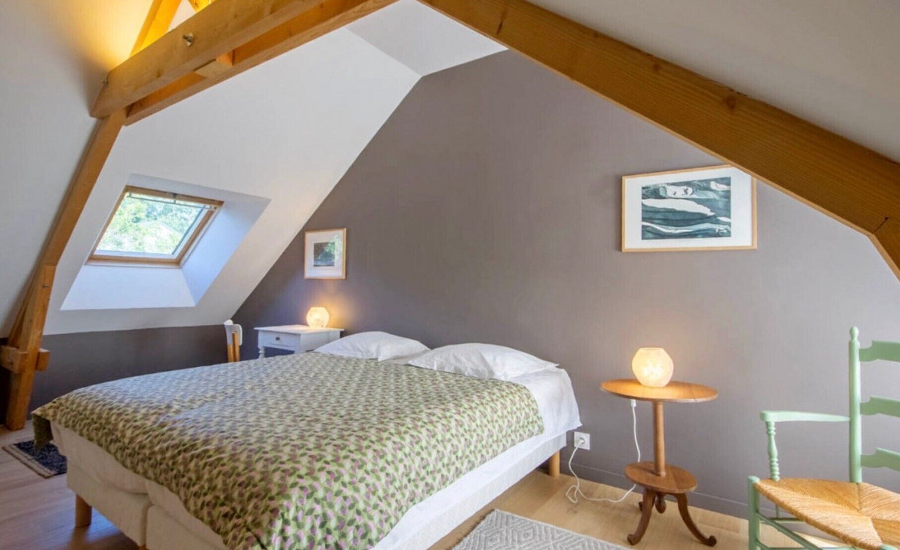 Fer et planche à repasser, Wi-Fi, draps fournis