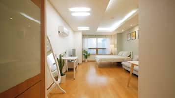 1 bedroom, iron/ironing board, Internet, bed sheets