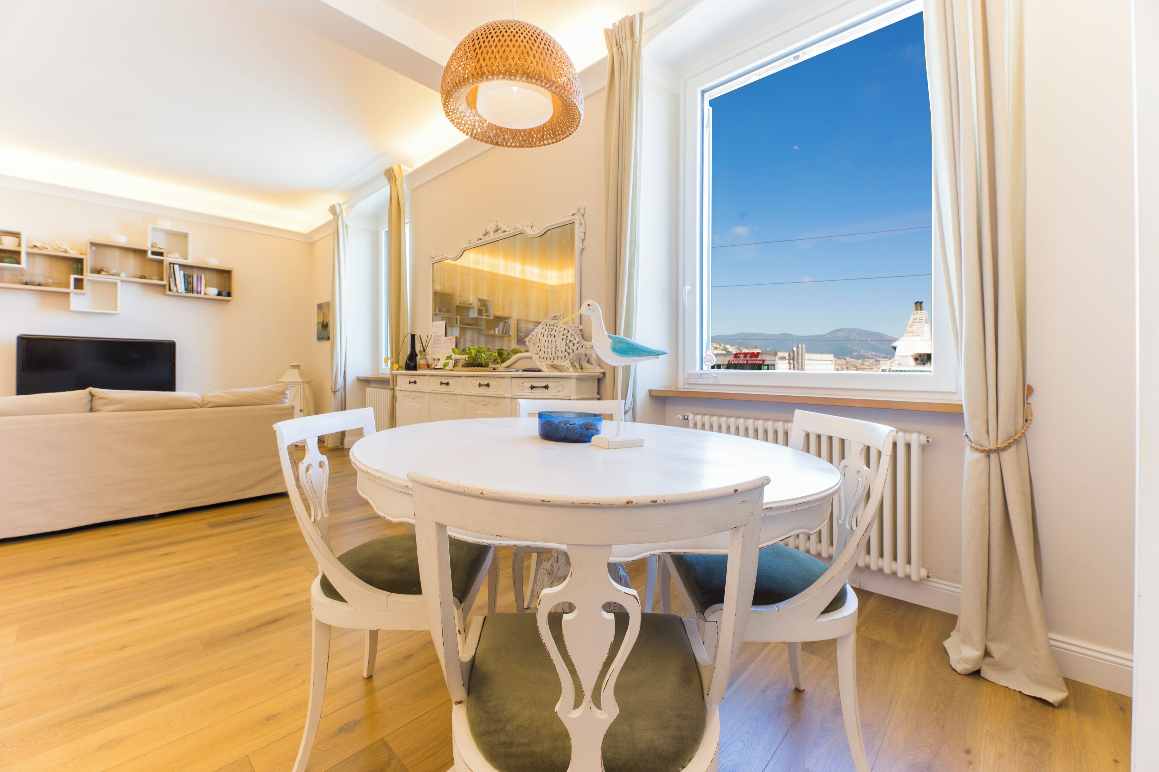 Suite Deluxe, vue port | Wi-Fi gratuit, accès pour personnes à mobilité réduite