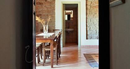 Cottage « Stazzu Spadulagliu prĂšs dâOlbia » avec vue montagne, Wi-Fi et climatisation