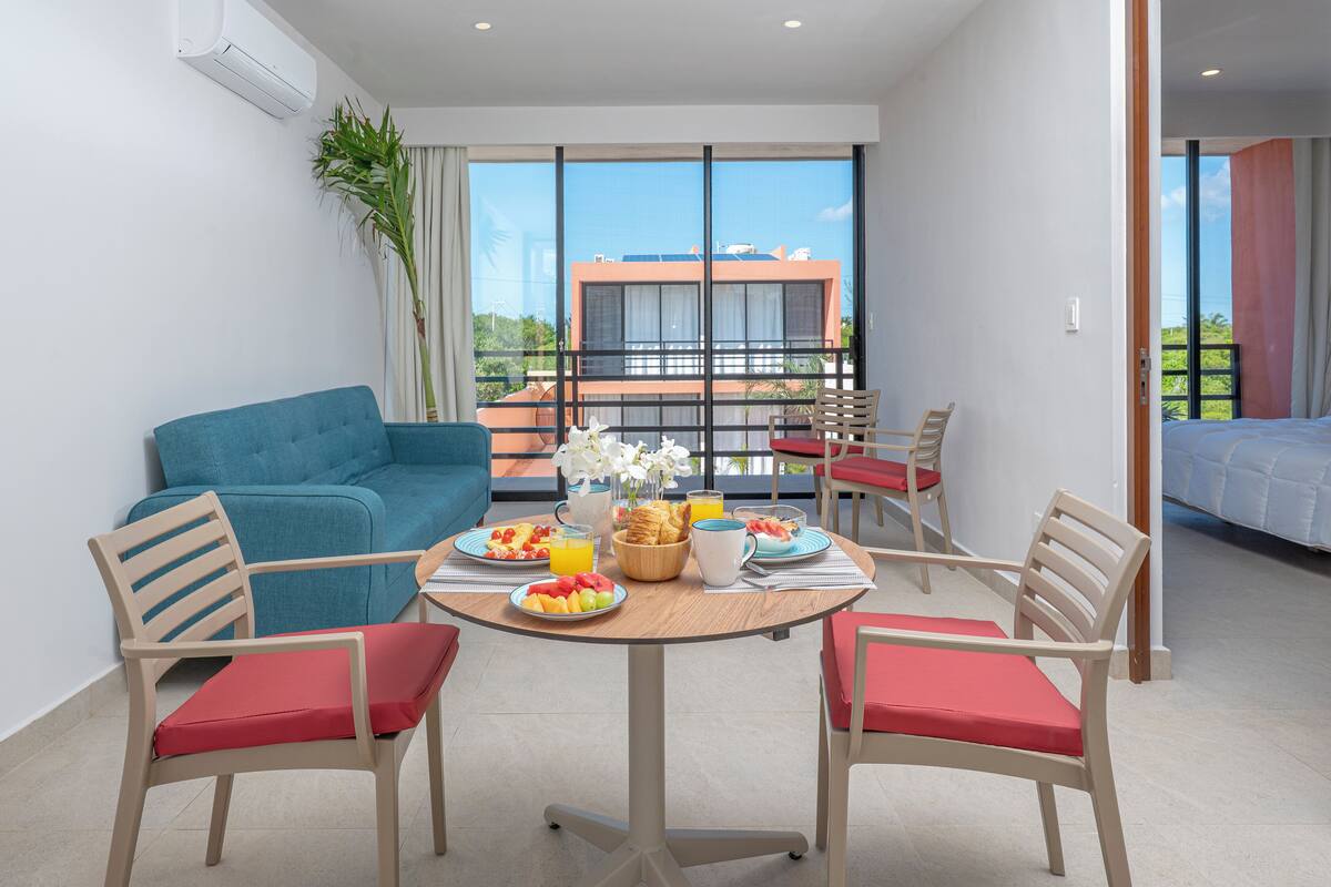 Superior Room, Pool View | Free WiFi