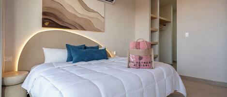 Pillowtop beds, blackout drapes, free WiFi, bed sheets