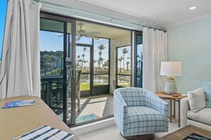 Living area - Fabulous Beach View Paradise at Pointe Santo -Remodeled 2BR/den/2BA 1st Floor (Sanibel Island)