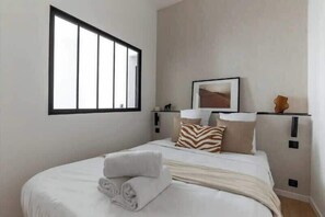 Iron/ironing board, travel cot, WiFi, bed sheets - Appartement de charme 1BR proche Gare de Lyon (Paris)