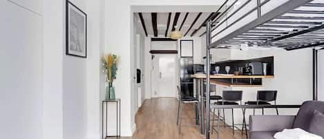 Televisión, oficina