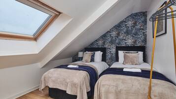 Iron/ironing board, free WiFi