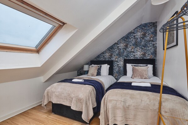 Iron/ironing board, free WiFi