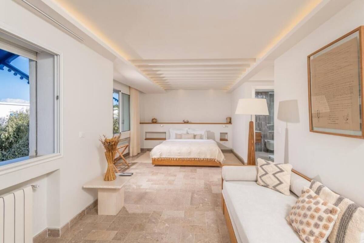 Quadrupla Comfort, vista collina | Una scrivania, postazione laptop, Wi-Fi gratuito