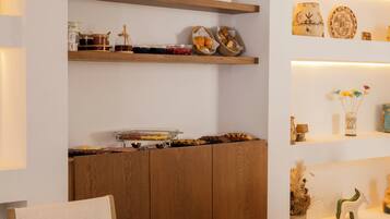 Dagelijks continentaal ontbijt inbegrepen