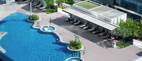 Piscine extérieure