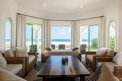 Luxury oceanfront 4-bedroom villa in Tulum w/ private chef, sleeps 12