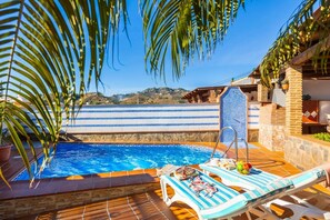 Pool - Villa Cortijo Porroncico (Nerja)