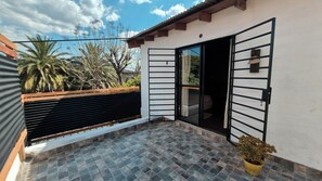 Exterior detail - Monoambiente en zona residencial en pleno centro de El Palomar (El Palomar)