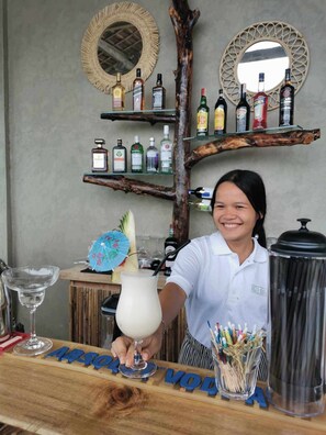 Bar (on property) - Glamping at Kalumo Lodge - Tent 2 (Oslob)