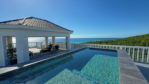 Nirvana Penthouse with Private Pool and Ocean Views in Treasure Beach