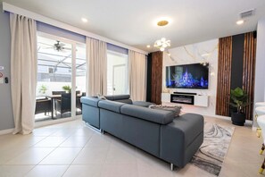 Smart TV, video games