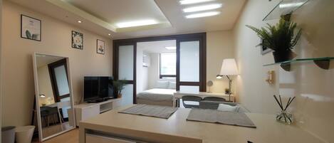 Planxa i posts de planxar, Internet i roba de llit