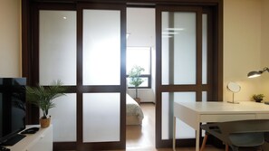 1 bedroom, iron/ironing board, internet, bed sheets