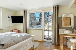 Fer et planche à repasser, Wi-Fi, draps fournis