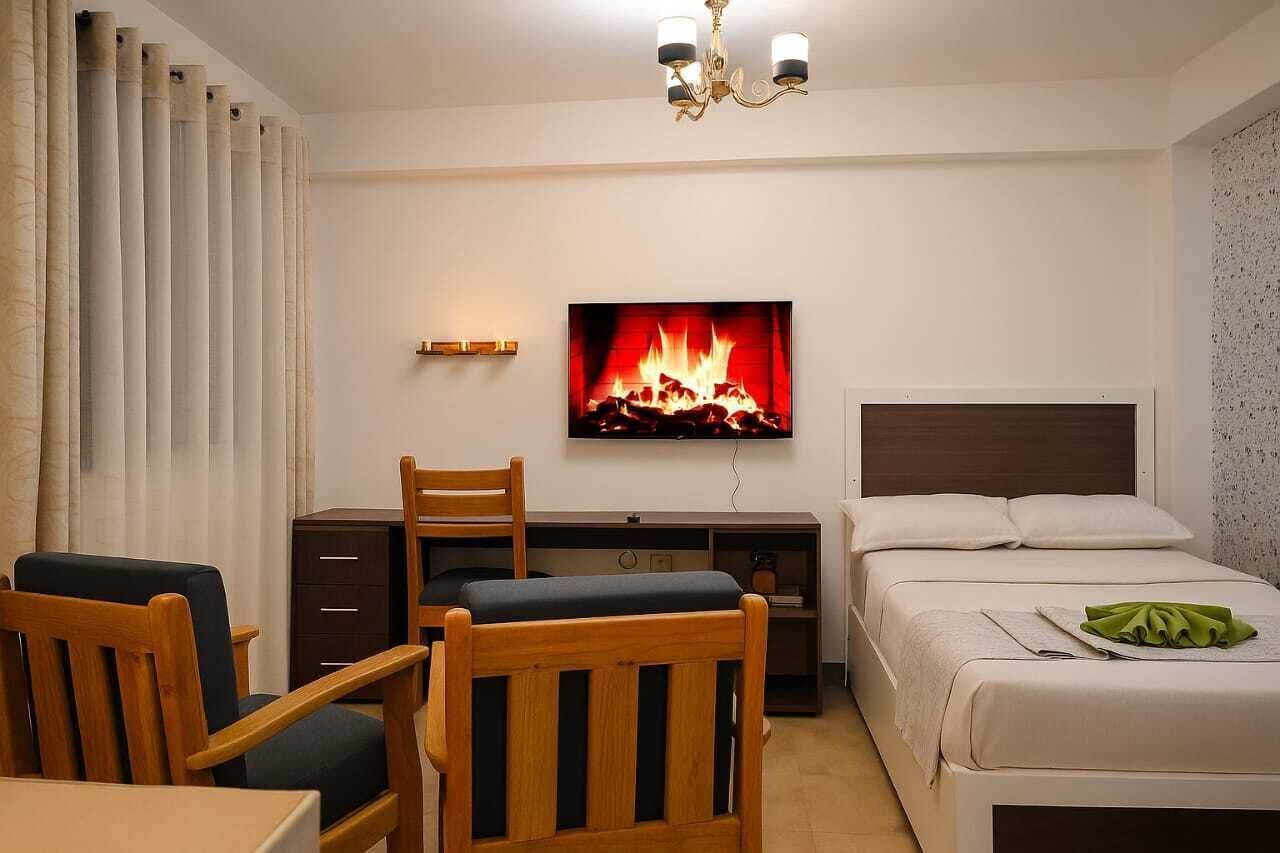 Classic Studio | Living area | 32-inch Smart TV with digital channels