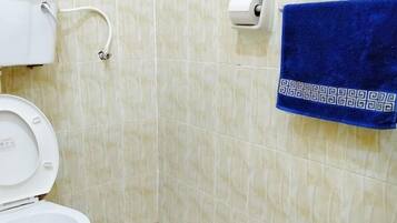 Classic Studio | Bathroom