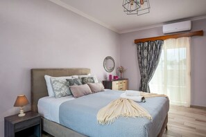 Deluxe Villa, Balcony, City View | In-room safe, soundproofing, iron/ironing board, free WiFi