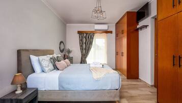 Deluxe-Villa, Balkon, Stadtblick