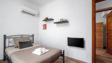 Deluxe Villa, Balcony, City View | In-room safe, soundproofing, iron/ironing board, free WiFi