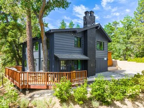 Exterior - Summit Ridge • Walk to Slopes (Big Bear Lake)
